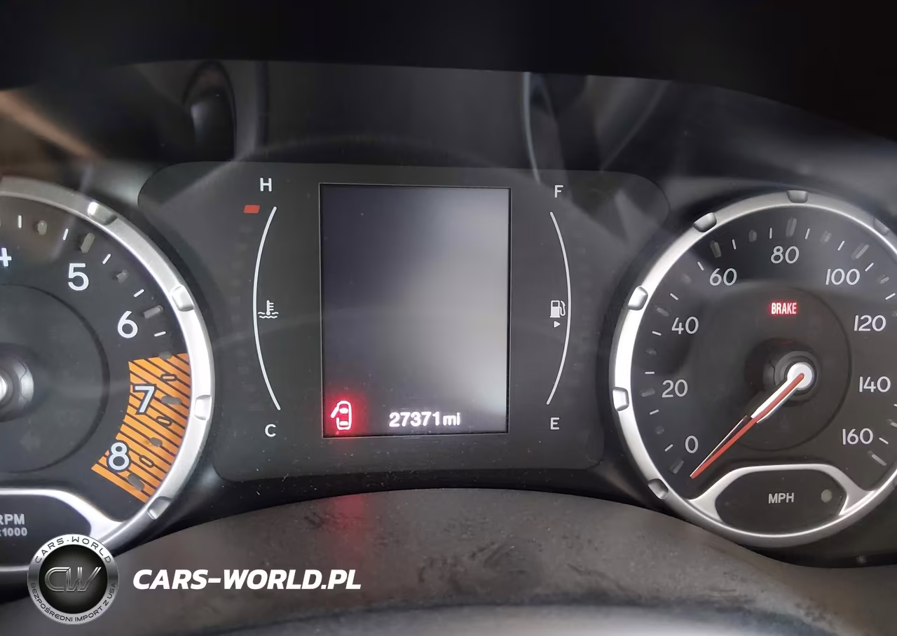 2023 Jeep Renegade Latitude 4X4 VIN:ZACNJDB19PPP72756 - 14