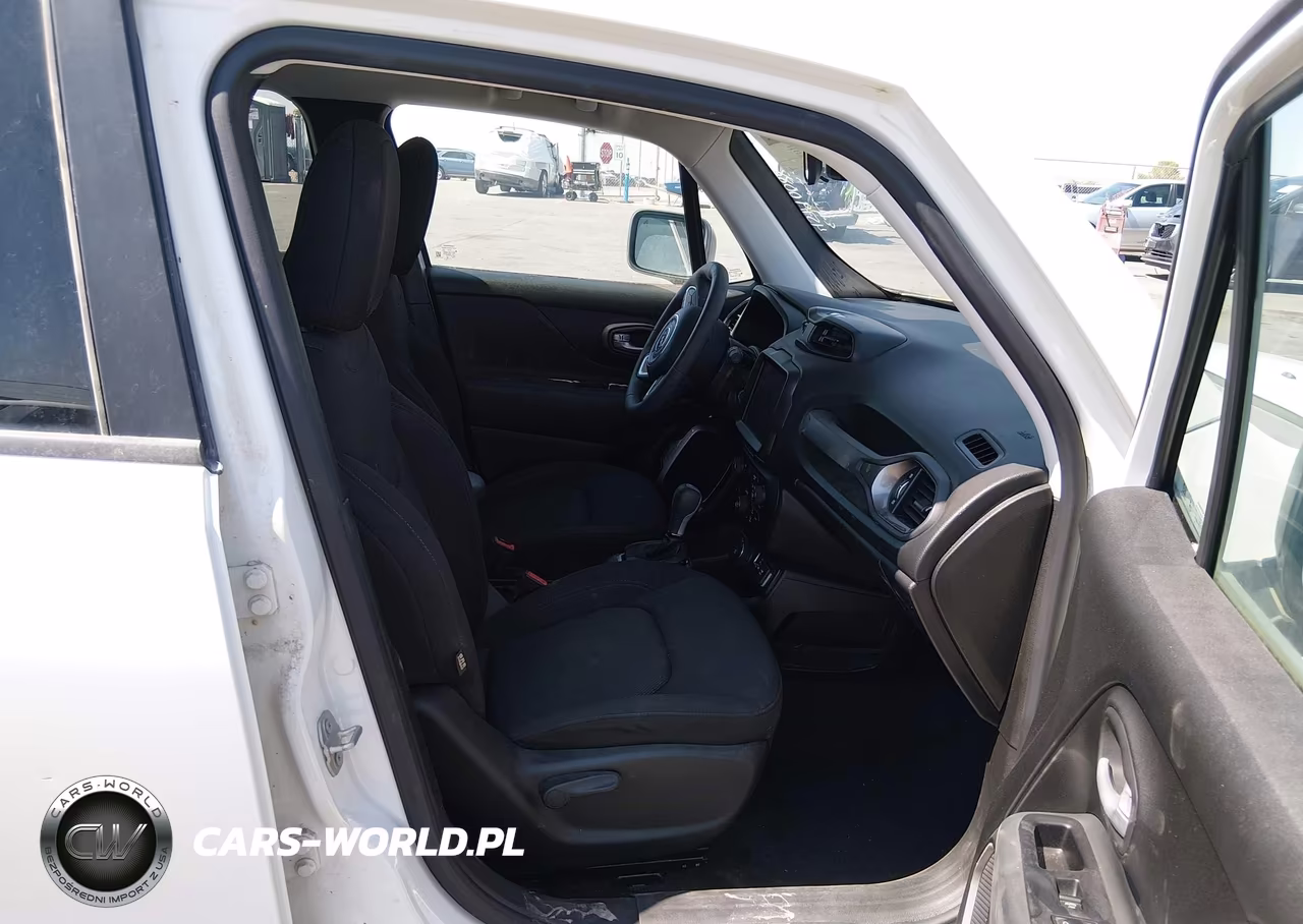 2023 Jeep Renegade Latitude 4X4 VIN:ZACNJDB19PPP72756 - 5