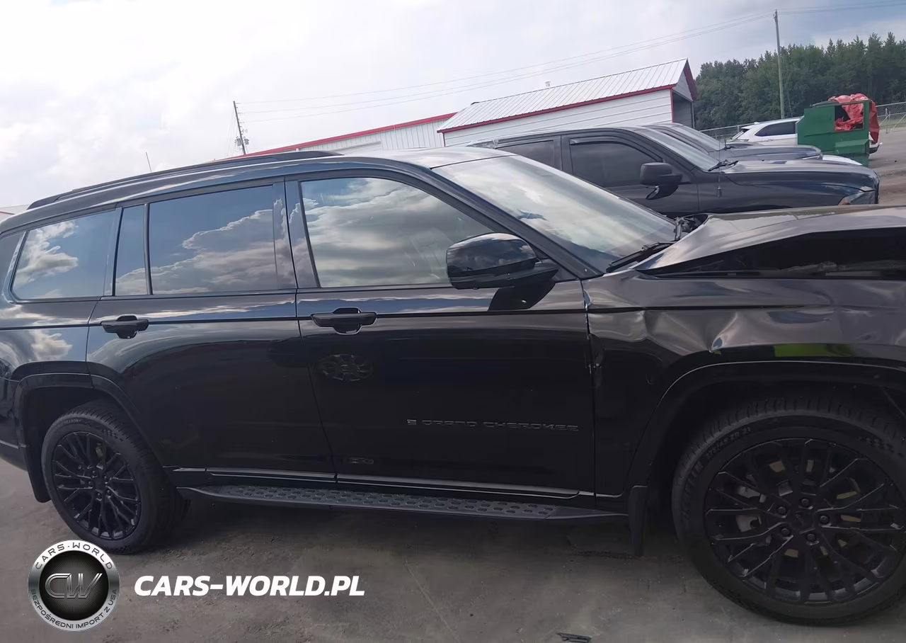 2022 Jeep Grand Cherokee L Summit Reserve 4X4 VIN:1C4RJKET8N8571960 - 13