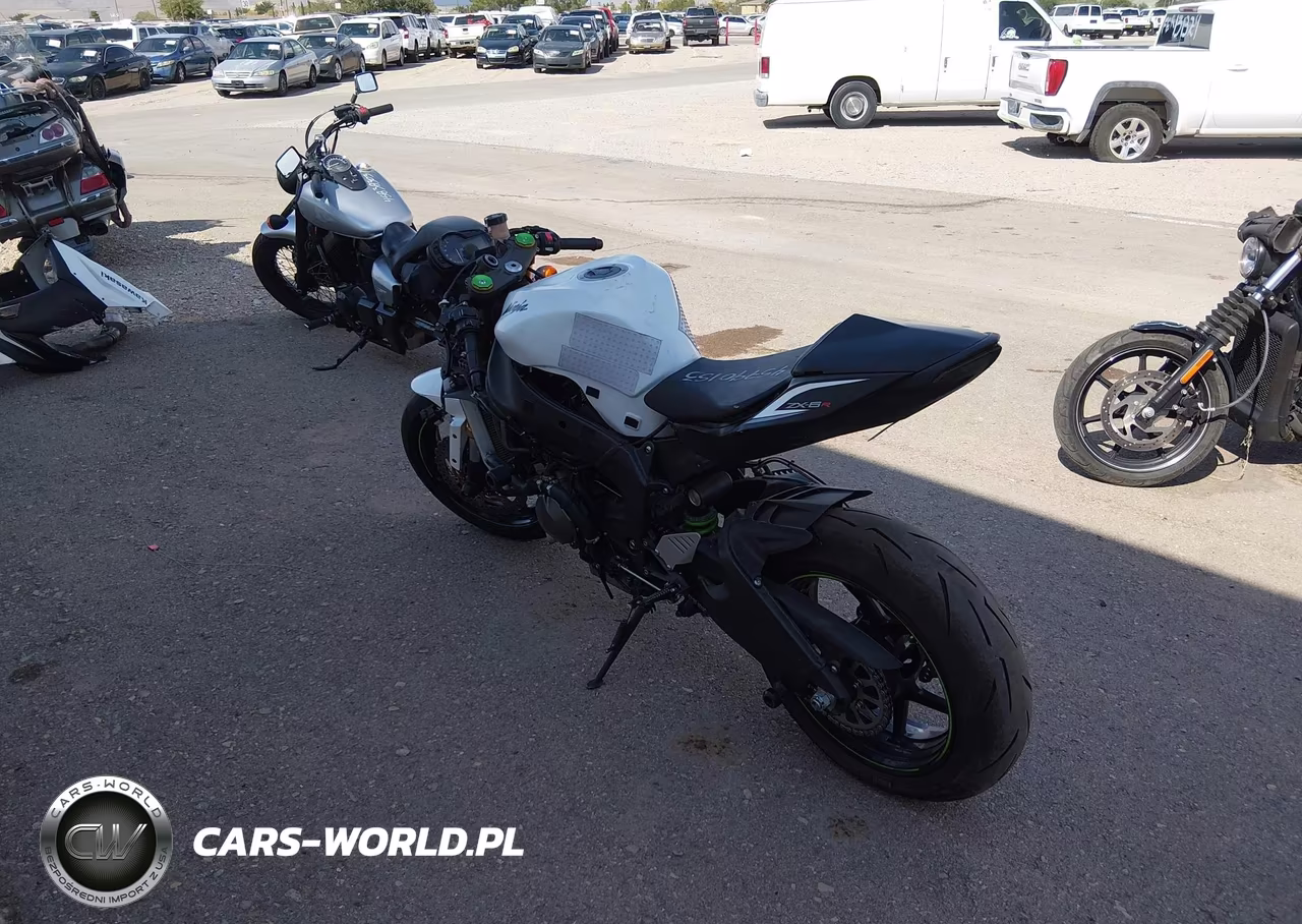 2015 Kawasaki Zx636 E VIN:JKBZXJE18FA015557 - 3