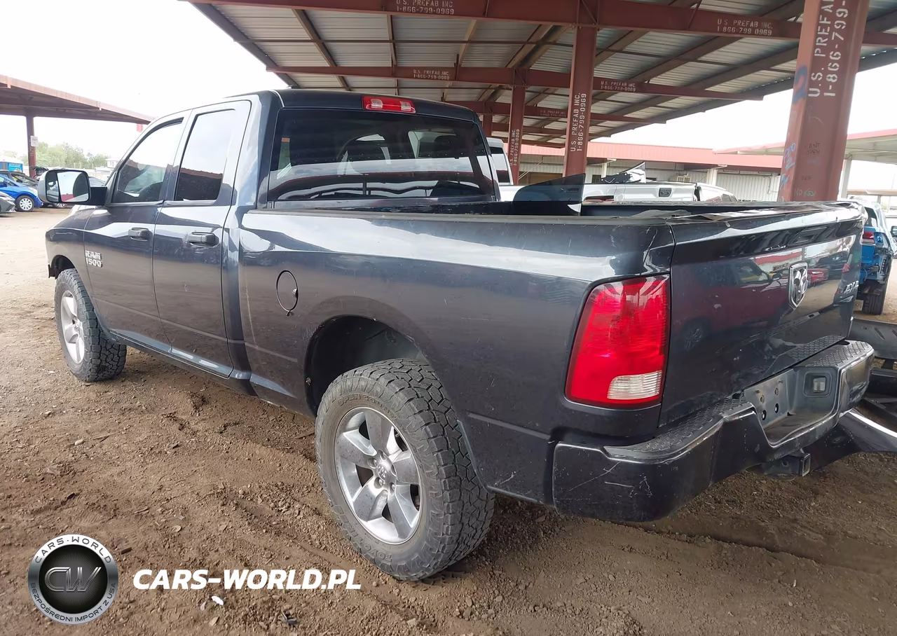 2018 Ram 1500 Express 4X4 6'4 Box VIN:1C6RR7FG5JS345869 - 3