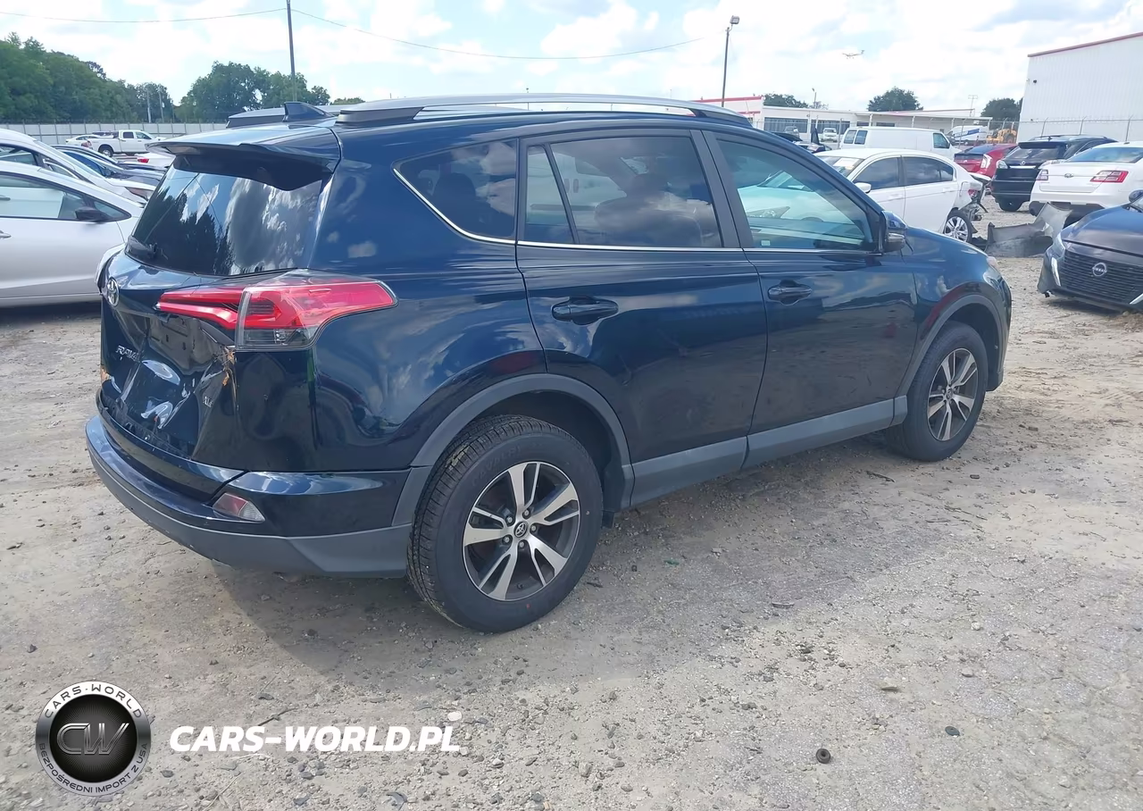 2017 Toyota Rav4 Xle VIN:2T3WFREV2HW378796 - 4