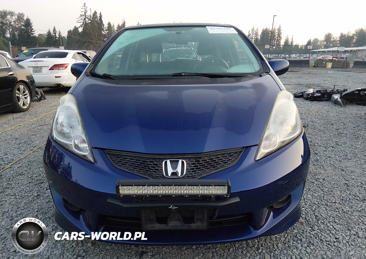 2010 Honda Fit Sport VIN:JHMGE8H40AC022441 - 12