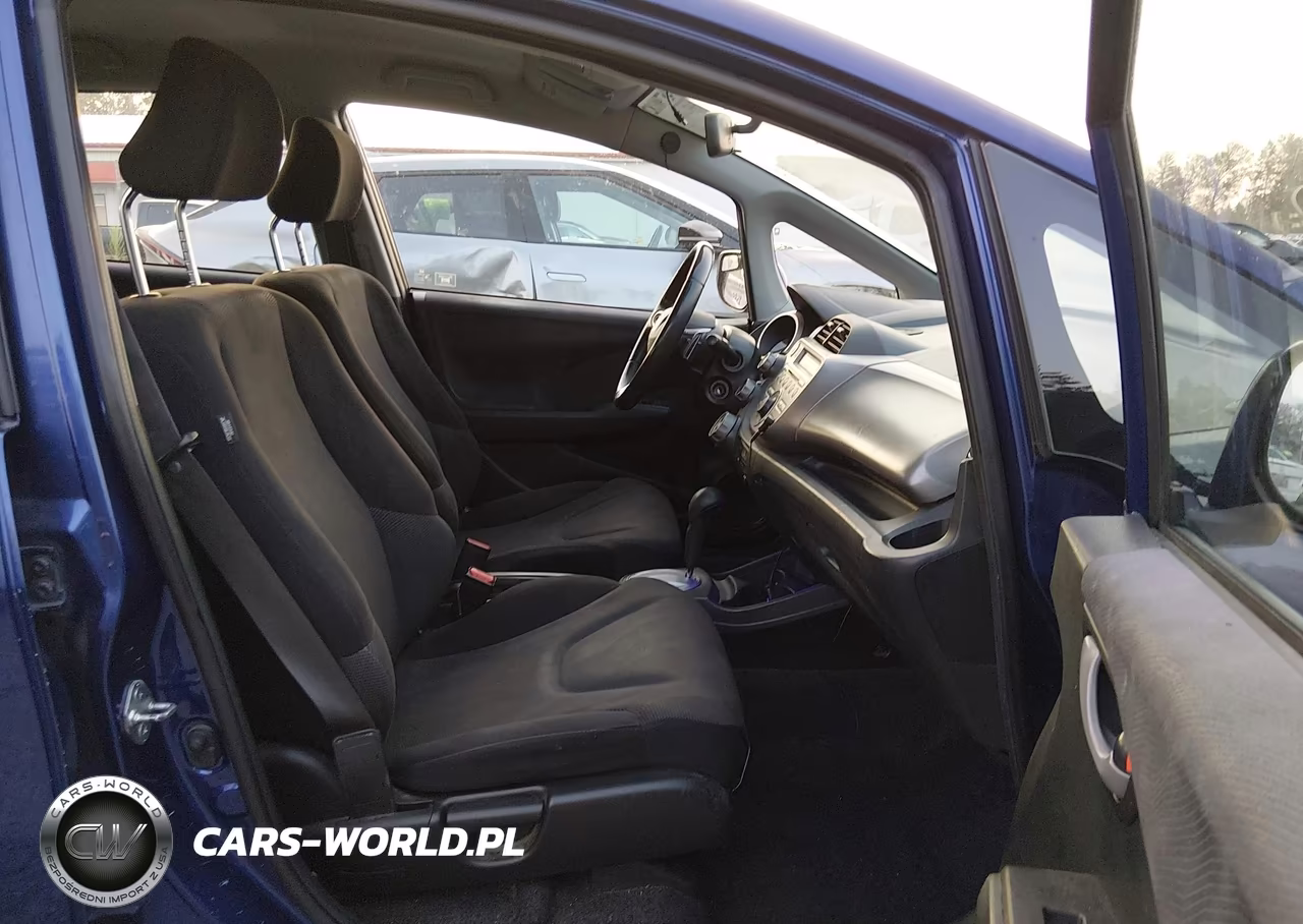 2010 Honda Fit Sport VIN:JHMGE8H40AC022441 - 17