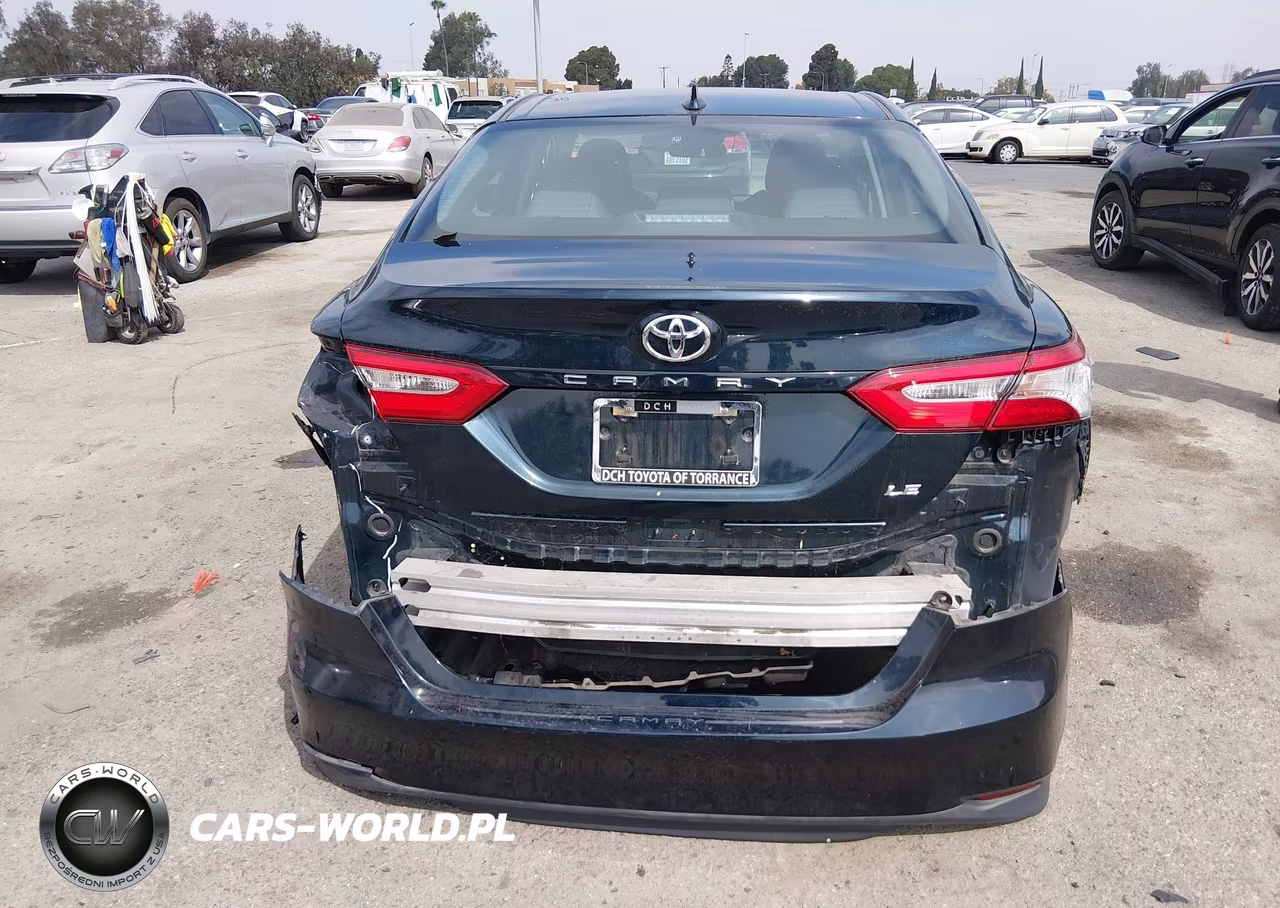2020 Toyota Camry Le VIN:4T1C11AK0LU998594 - 16