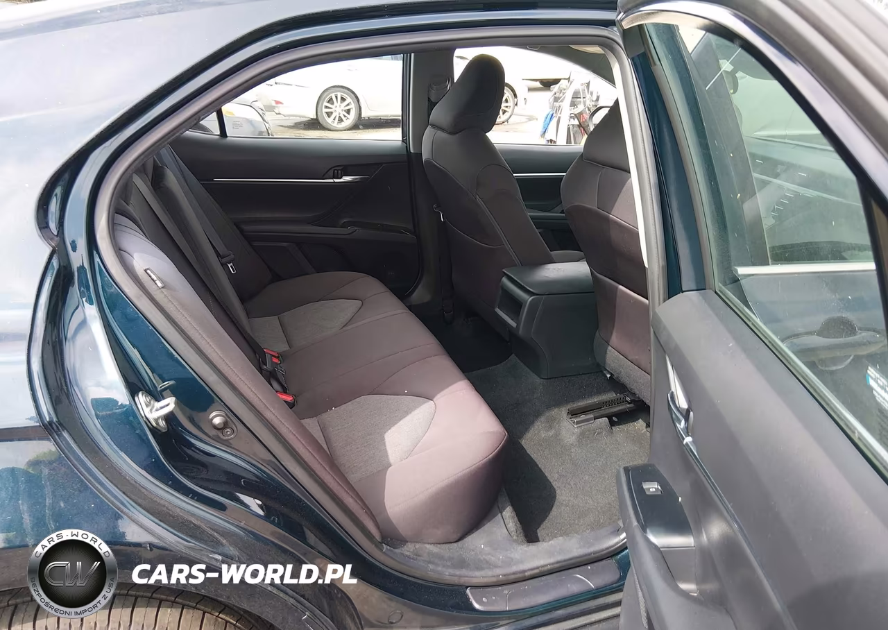 2020 Toyota Camry Le VIN:4T1C11AK0LU998594 - 8
