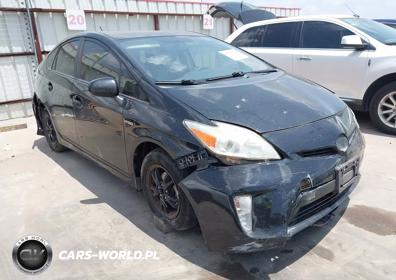 2013 Toyota Prius Three – zdjęcie 1 z 20