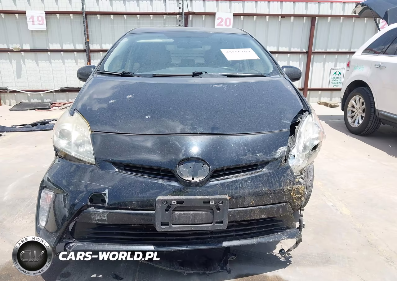 2013 Toyota Prius Three VIN:JTDKN3DU4D5602370 - 13