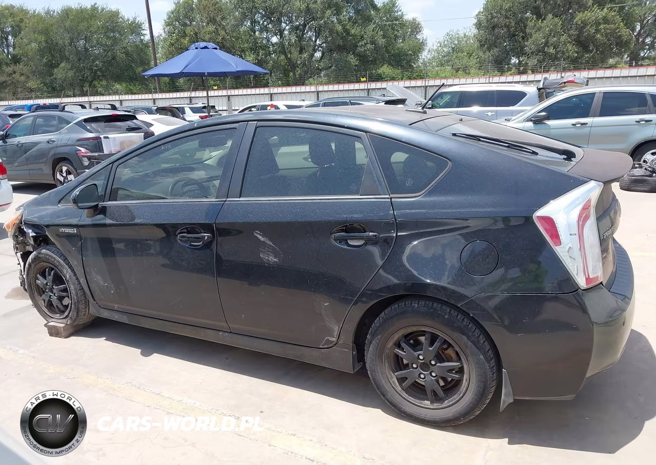 2013 Toyota Prius Three VIN:JTDKN3DU4D5602370 - 15