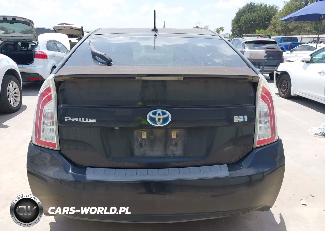 2013 Toyota Prius Three VIN:JTDKN3DU4D5602370 - 17