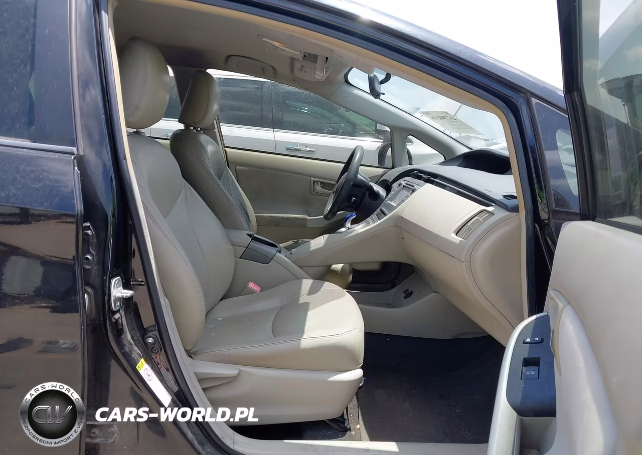 2013 Toyota Prius Three VIN:JTDKN3DU4D5602370 - 5
