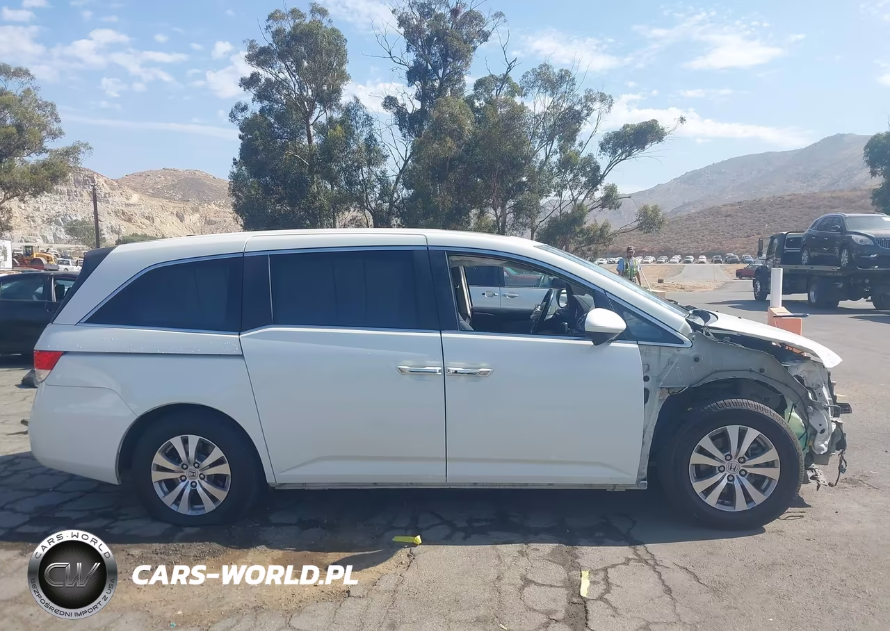 2015 Honda Odyssey Ex-L VIN:5FNRL5H68FB120076 - 14