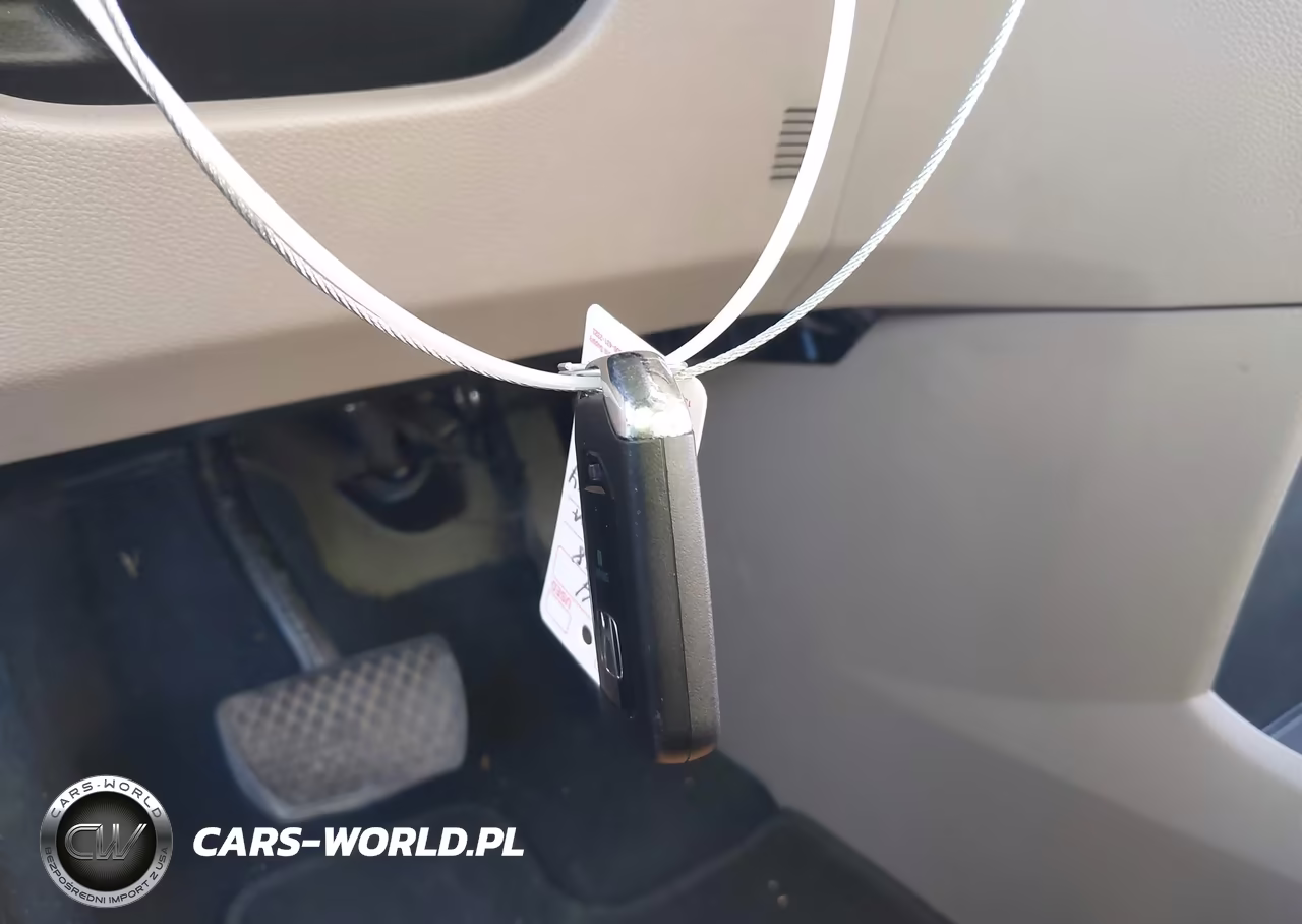 2018 Honda Odyssey Elite VIN:5FNRL6H91JB056522 - 11