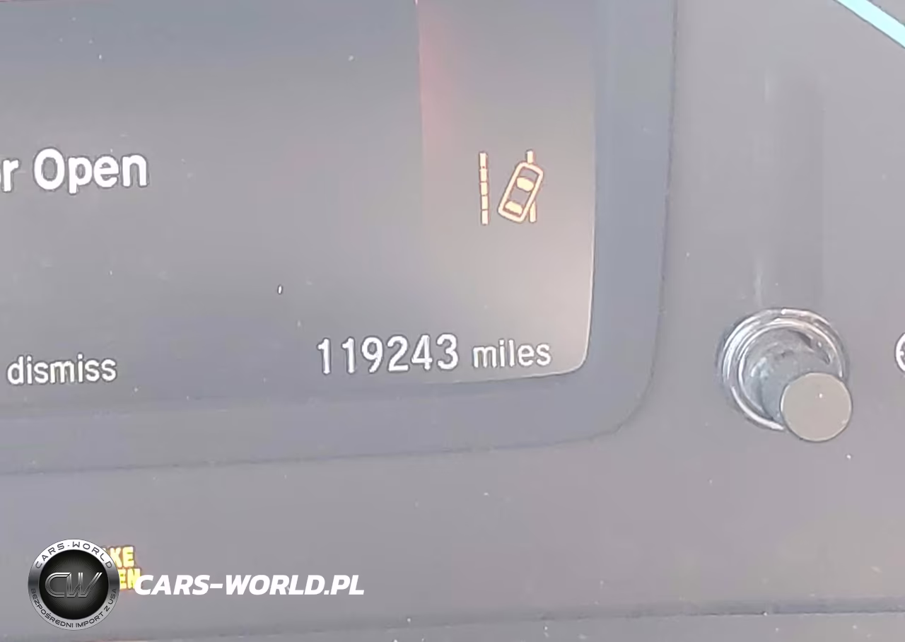 2018 Honda Odyssey Elite VIN:5FNRL6H91JB056522 - 15