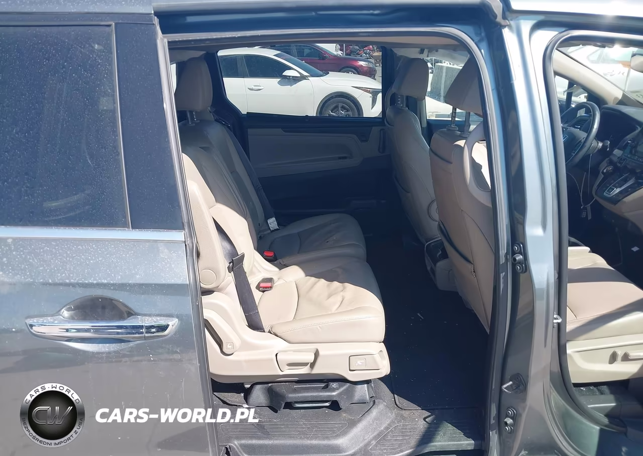 2018 Honda Odyssey Elite VIN:5FNRL6H91JB056522 - 8