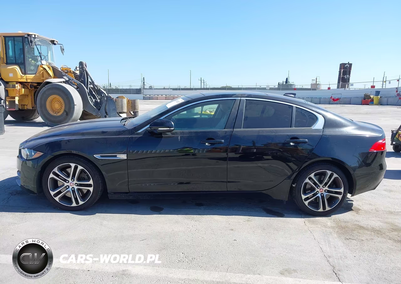 2017 Jaguar Xe 35T Premium VIN:SAJAD4BV1HCP11467 - 15