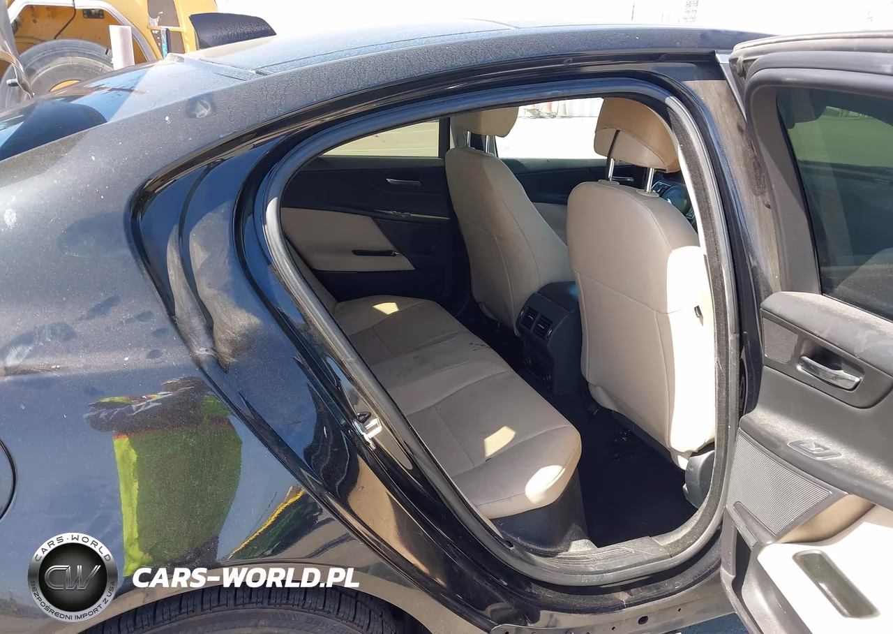 2017 Jaguar Xe 35T Premium VIN:SAJAD4BV1HCP11467 - 8