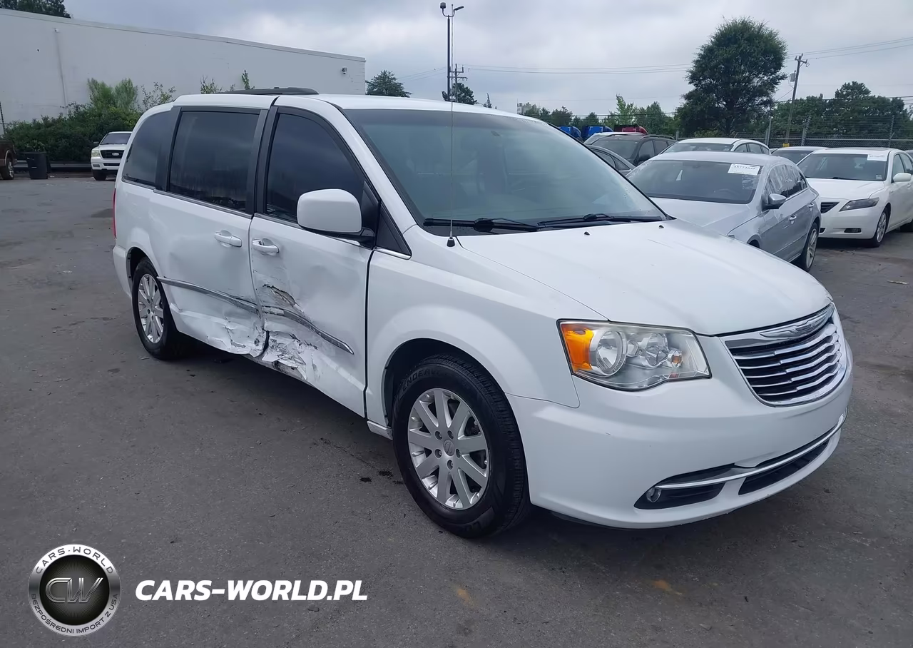 2016 Chrysler Town & Country Touring – zdjęcie 1 z 17
