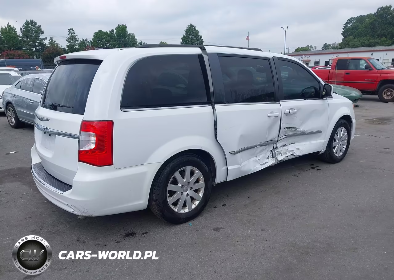 2016 Chrysler Town & Country Touring VIN:2C4RC1BG9GR296716 - 4