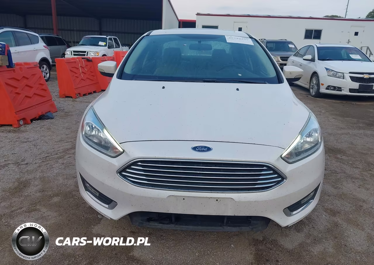 2018 Ford Focus Titanium VIN:1FADP3J24JL314934 - 13