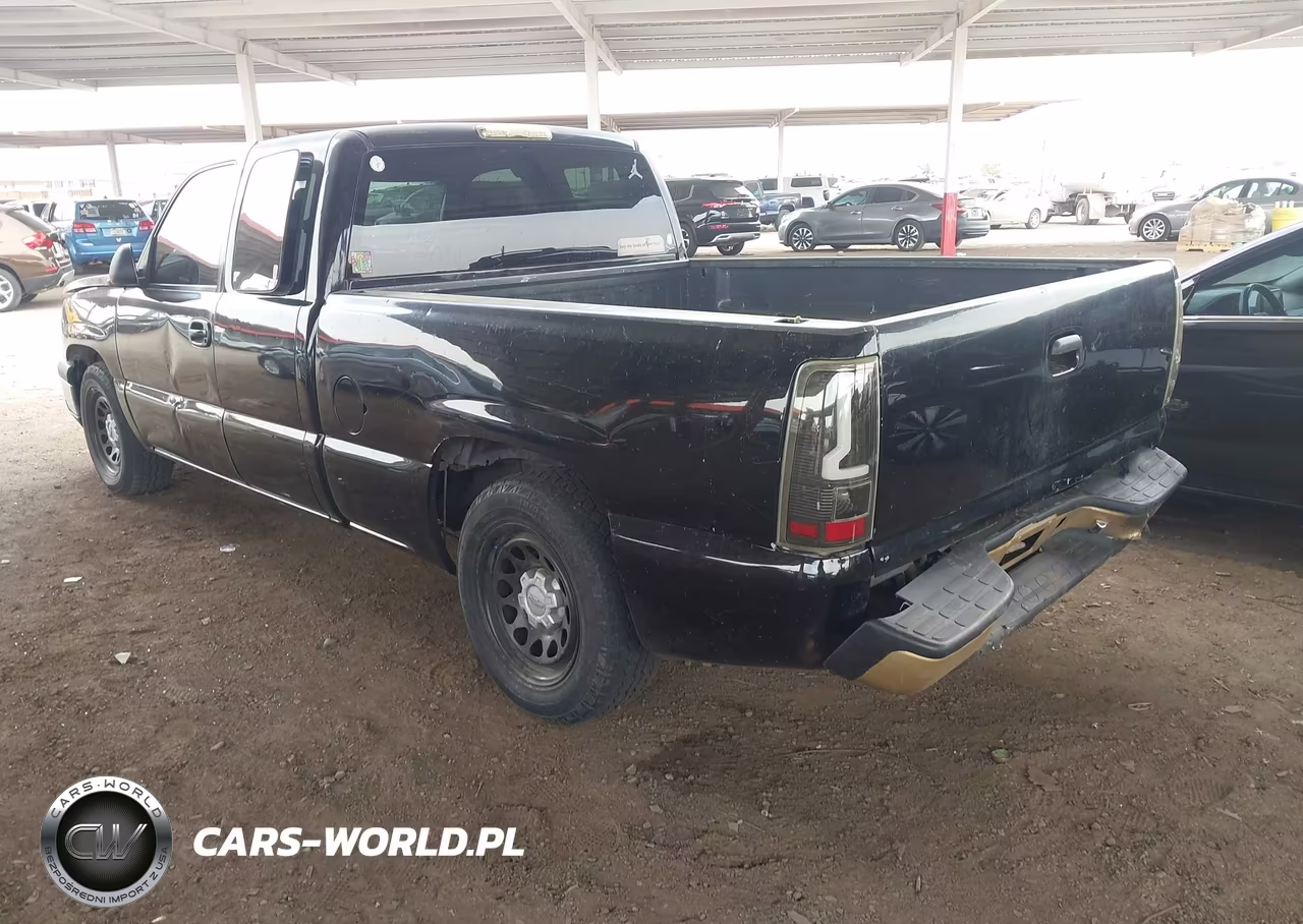 2003 Chevrolet Silverado 1500 Ls VIN:2GCEC19TX31152103 - 3