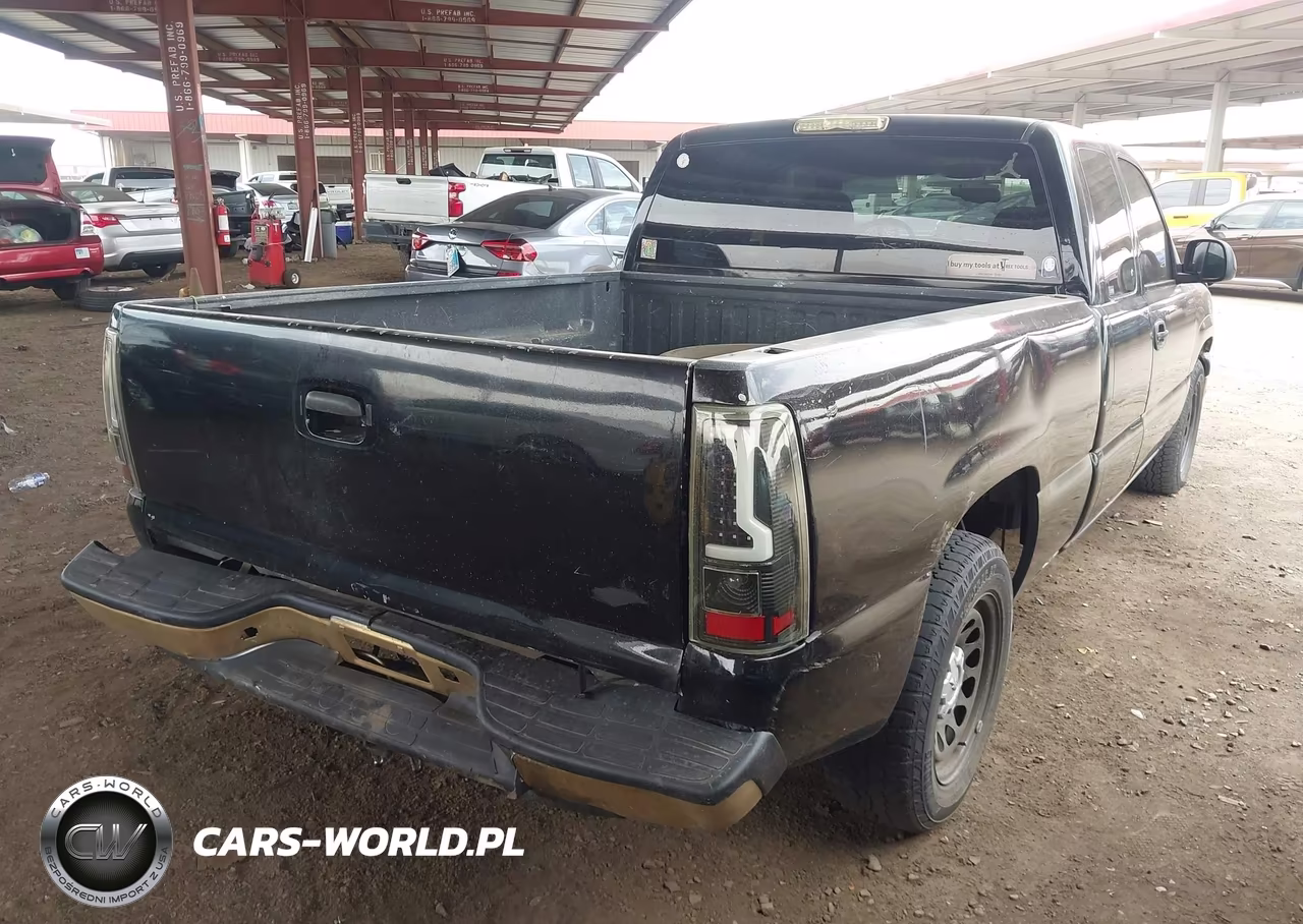 2003 Chevrolet Silverado 1500 Ls VIN:2GCEC19TX31152103 - 4