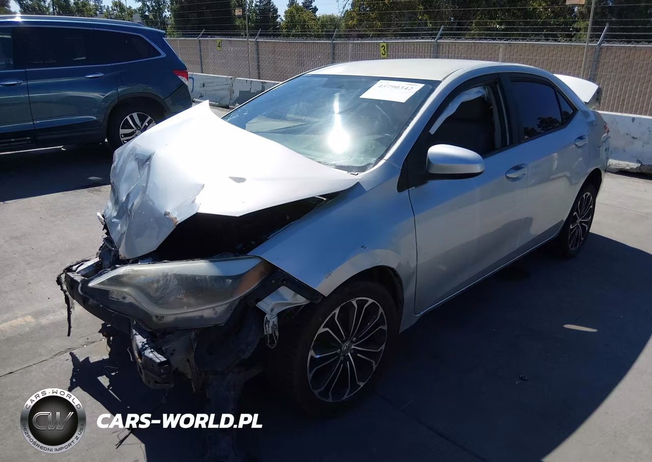 2016 Toyota Corolla Le VIN:5YFBURHE2GP453425 - 2