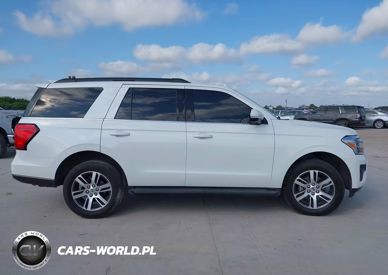 2024 Ford Expedition Xlt VIN:1FMJU1H83REB03756 - 13
