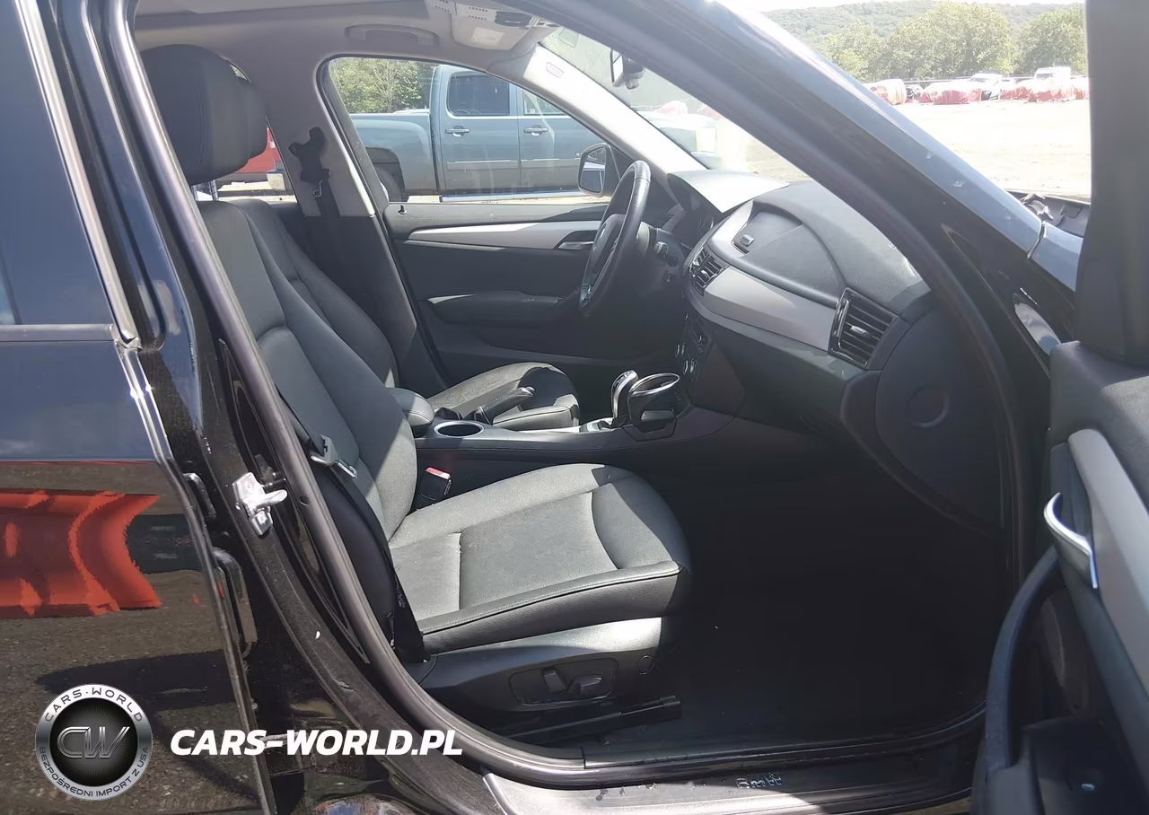 2015 BMW X1 xDrive28I VIN:WBAVL1C57FVY41753 - 5