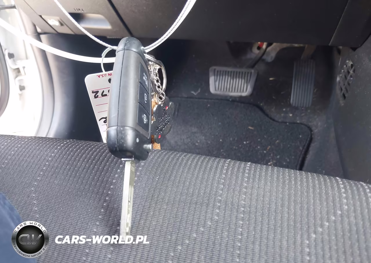 2023 Hyundai Venue Se VIN:KMHRB8A37PU220372 - 11