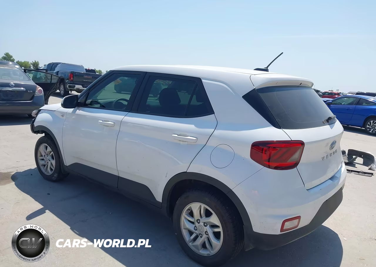2023 Hyundai Venue Se VIN:KMHRB8A37PU220372 - 3