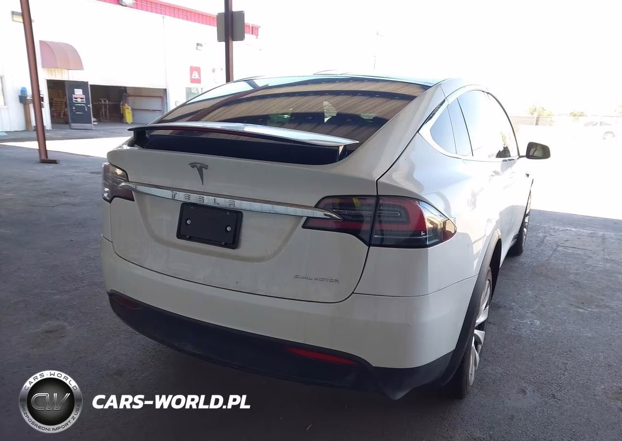 2020 Tesla Model X Long Range Dual Motor All-Wheel Drive-Long Range Plus Dual Motor All-Wheel Drive VIN:5YJXCBE24LF283004 - 4