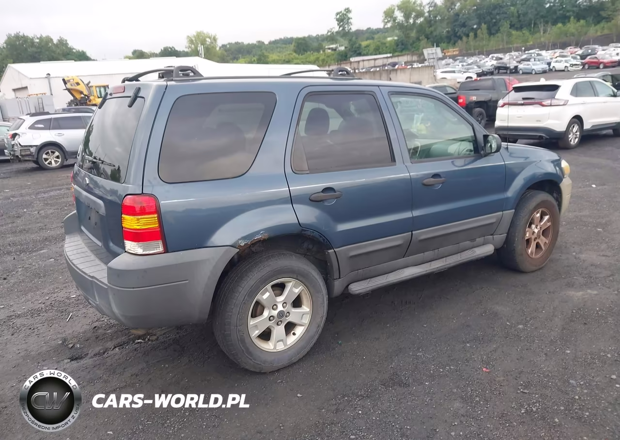 2005 Ford Escape Xlt VIN:1FMYU03Z55KD39958 - 4