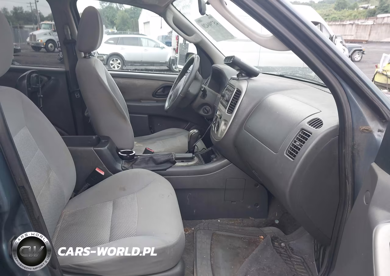 2005 Ford Escape Xlt VIN:1FMYU03Z55KD39958 - 5