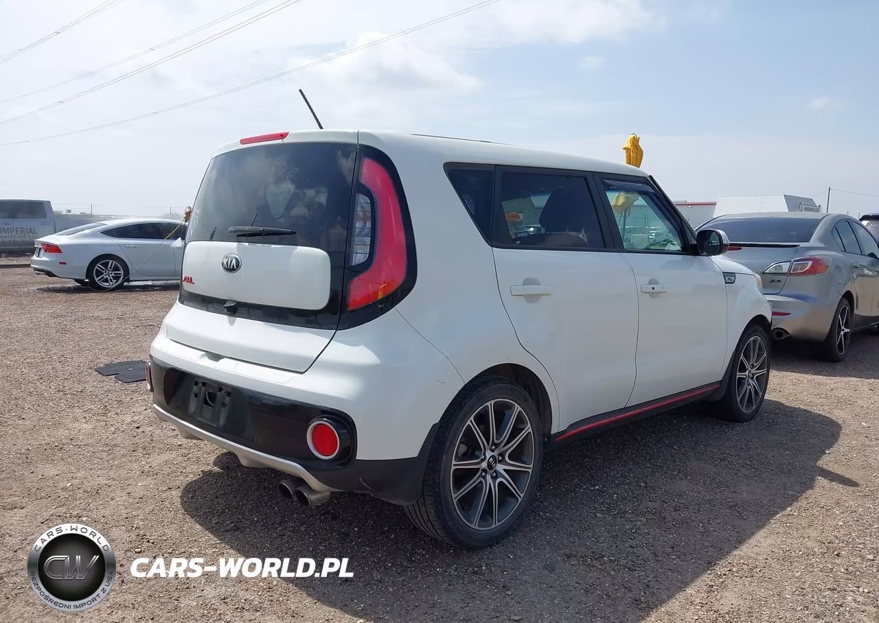 2018 Kia Soul ! VIN:KNDJX3AA3J7530092 - 4