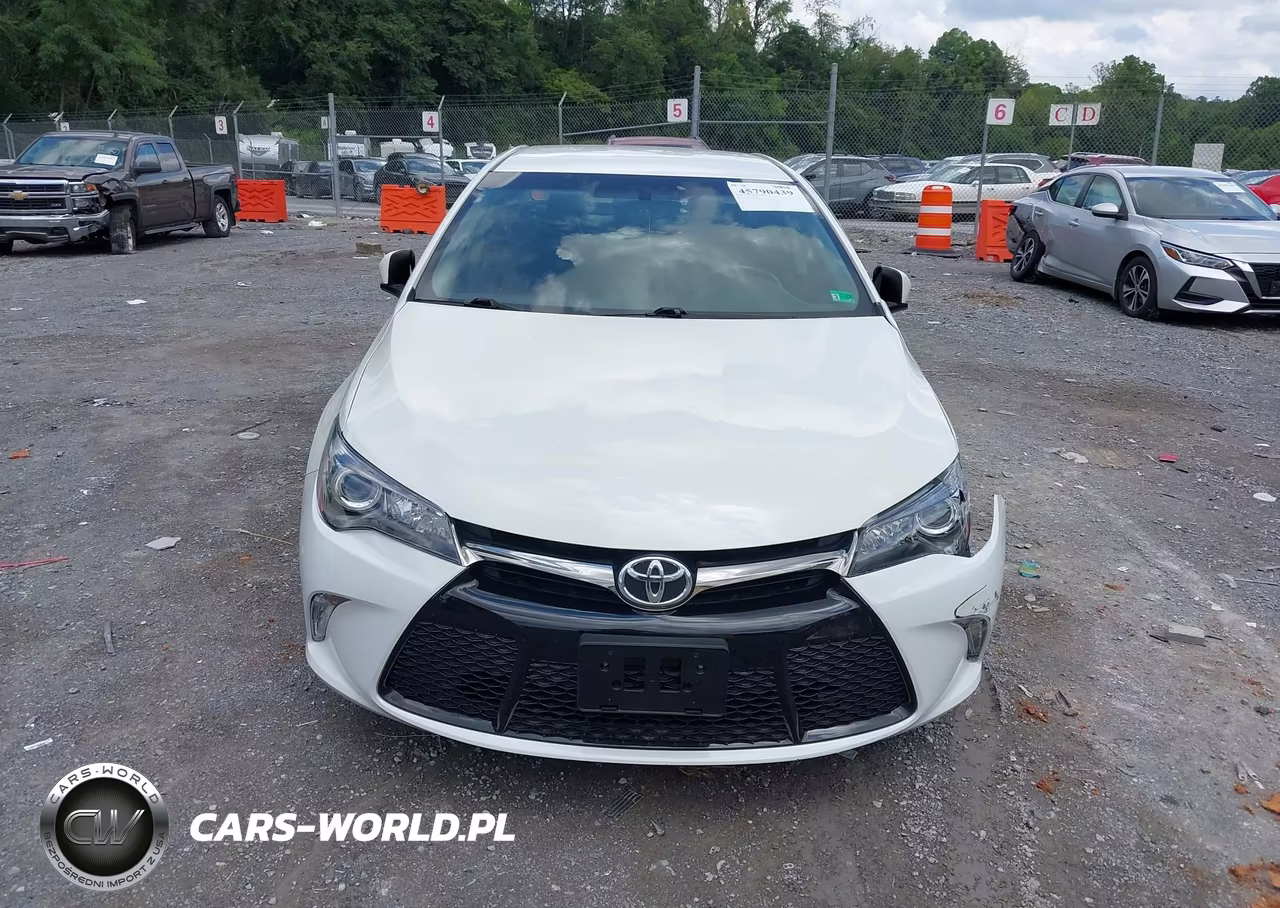 2017 Toyota Camry Xse VIN:4T1BF1FK8HU335870 - 12