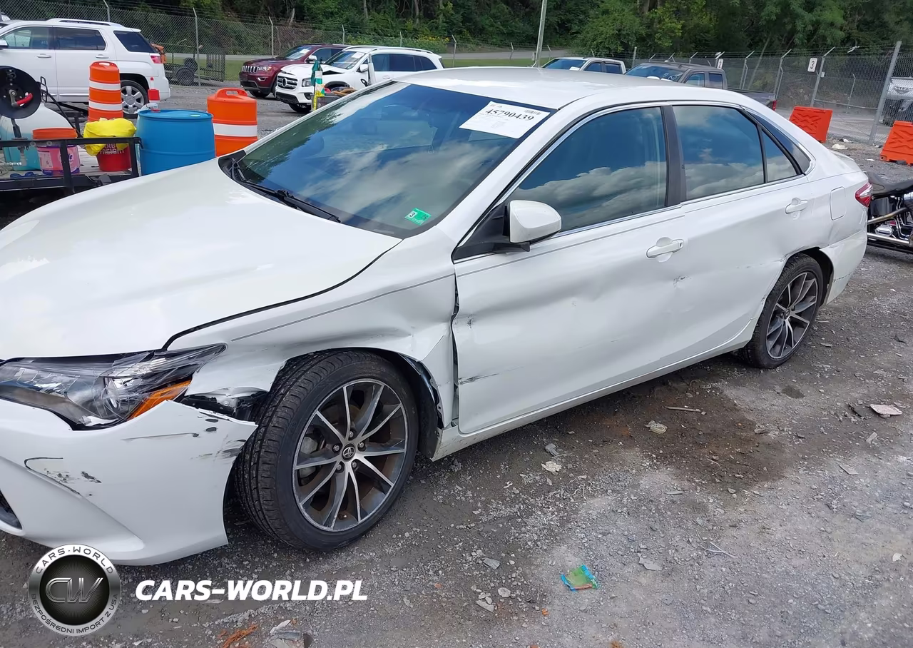 2017 Toyota Camry Xse VIN:4T1BF1FK8HU335870 - 6