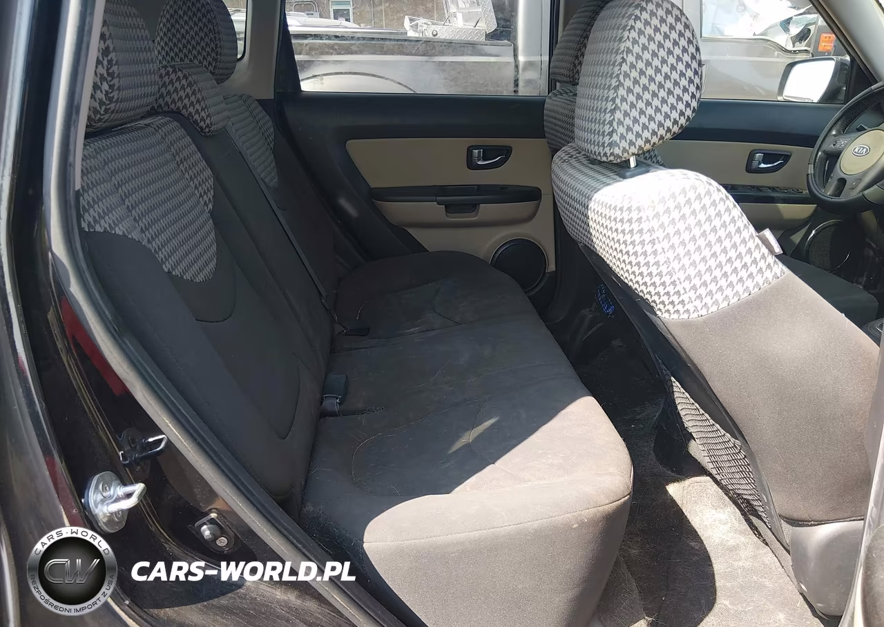 2012 Kia Soul ! VIN:KNDJT2A63C7447637 - 8