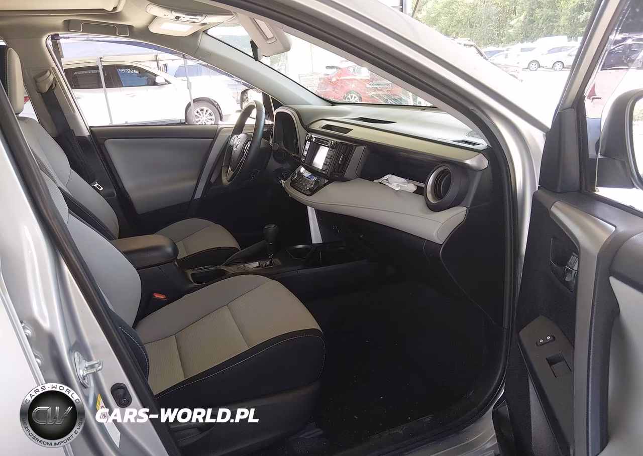 2016 Toyota Rav4 Xle VIN:2T3RFREV9GW526003 - 5