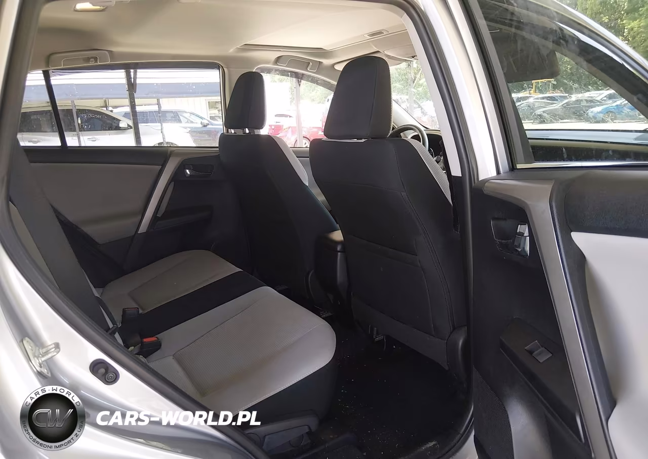 2016 Toyota Rav4 Xle VIN:2T3RFREV9GW526003 - 8