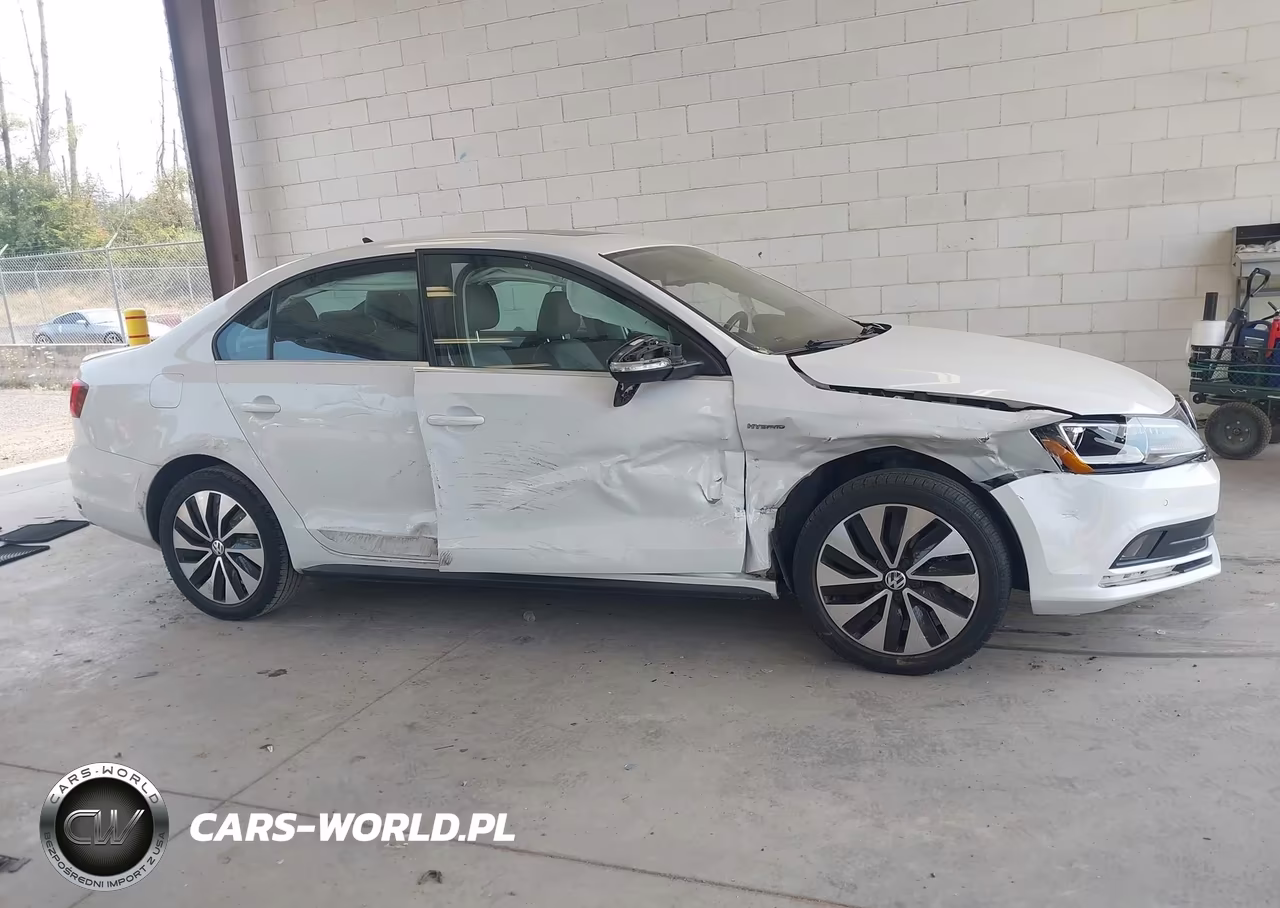 2015 Volkswagen Jetta Hybrid Sel Premium VIN:3VW637AJXFM307454 - 13