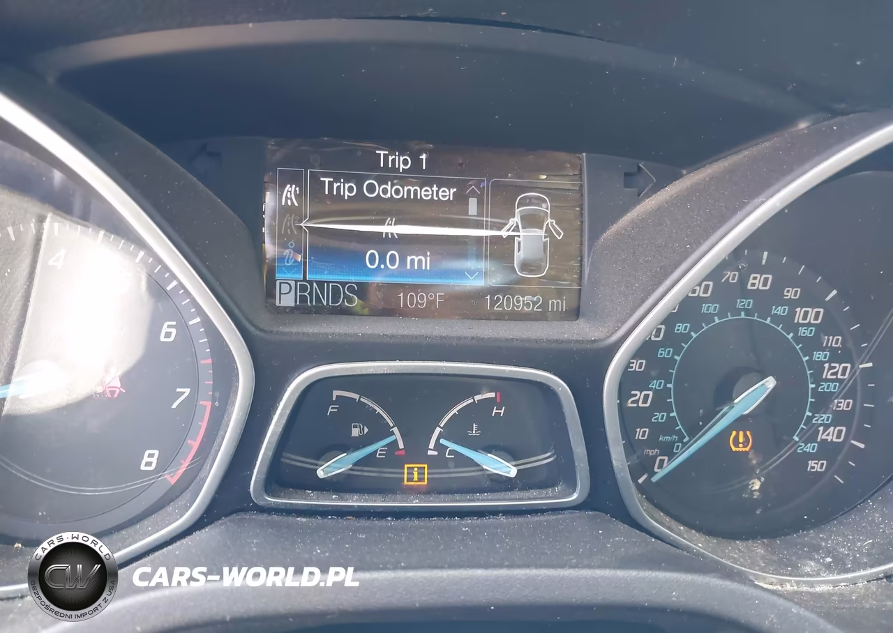 2012 Ford Focus Titanium VIN:1FAHP3J24CL104869 - 7