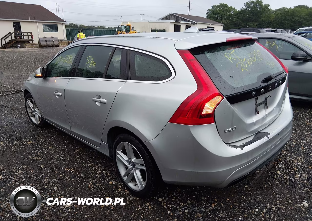 2015 Volvo V60 T5 Premier VIN:YV1612SB8F1186658 - 3