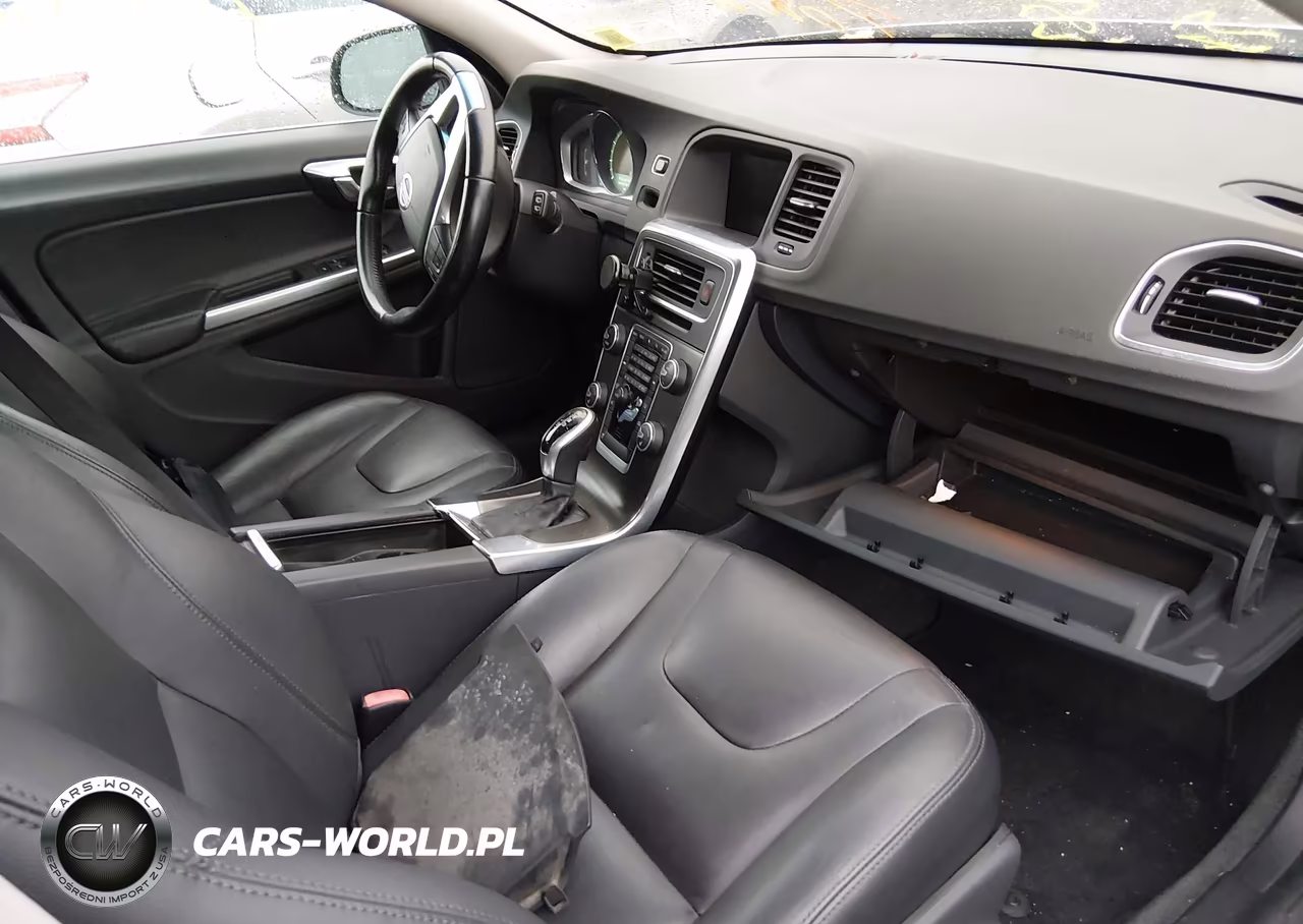 2015 Volvo V60 T5 Premier VIN:YV1612SB8F1186658 - 5