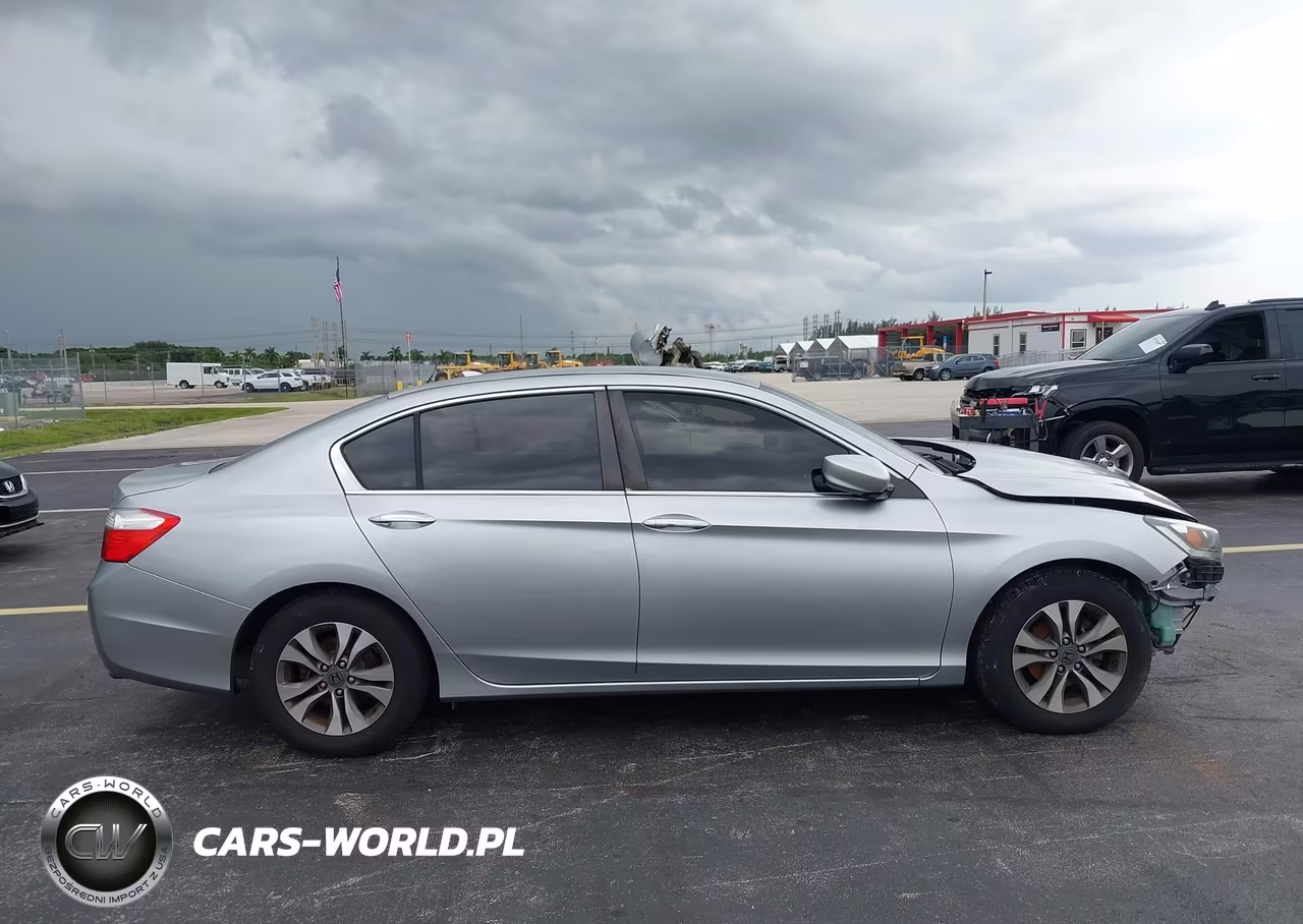 2015 Honda Accord Lx VIN:1HGCR2F32FA053562 - 14