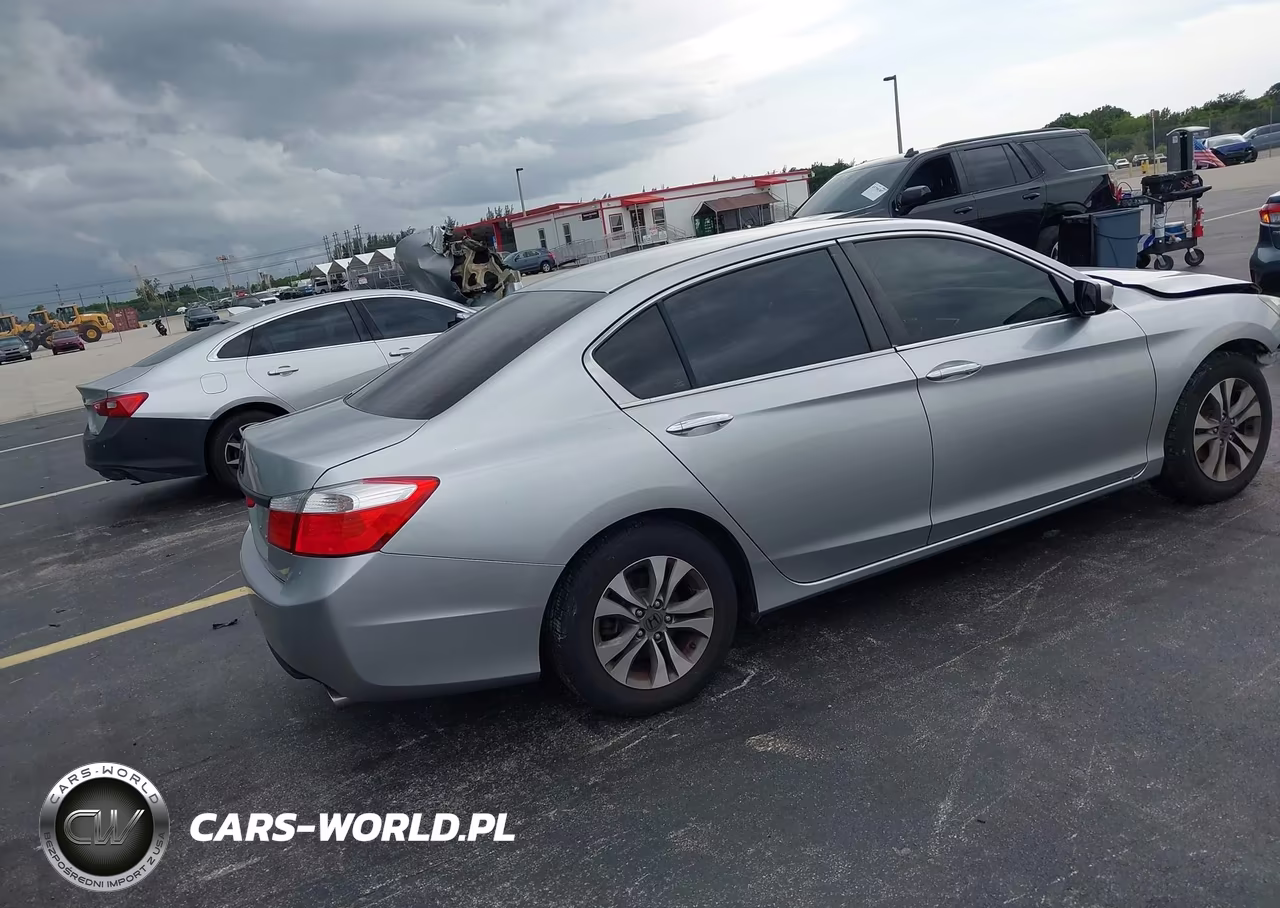 2015 Honda Accord Lx VIN:1HGCR2F32FA053562 - 4
