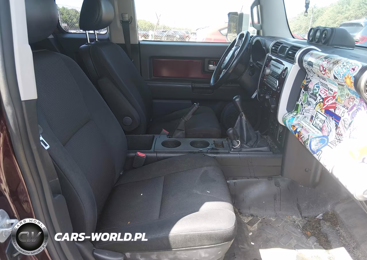2007 Toyota Fj Cruiser VIN:JTEBU11FX70086820 - 5