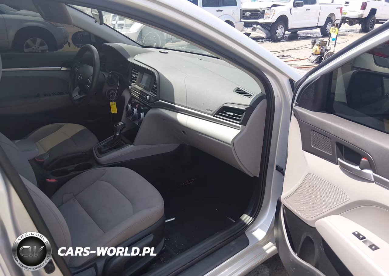 2019 Hyundai Elantra Se VIN:5NPD74LF5KH488856 - 5