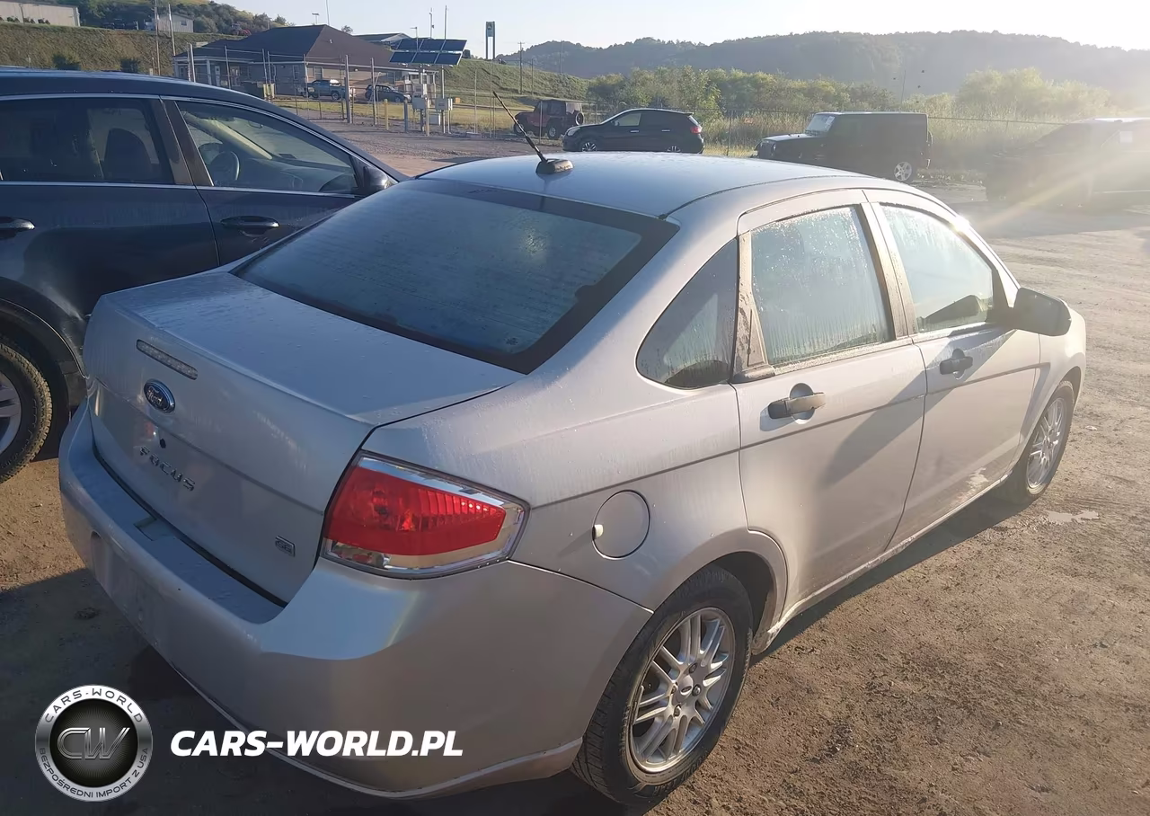 2009 Ford Focus Se VIN:1FAHP35N39W217191 - 4