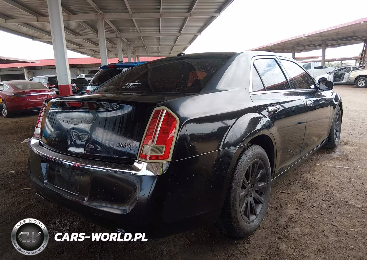 2012 Chrysler 300C VIN:2C3CCAET7CH274684 - 4